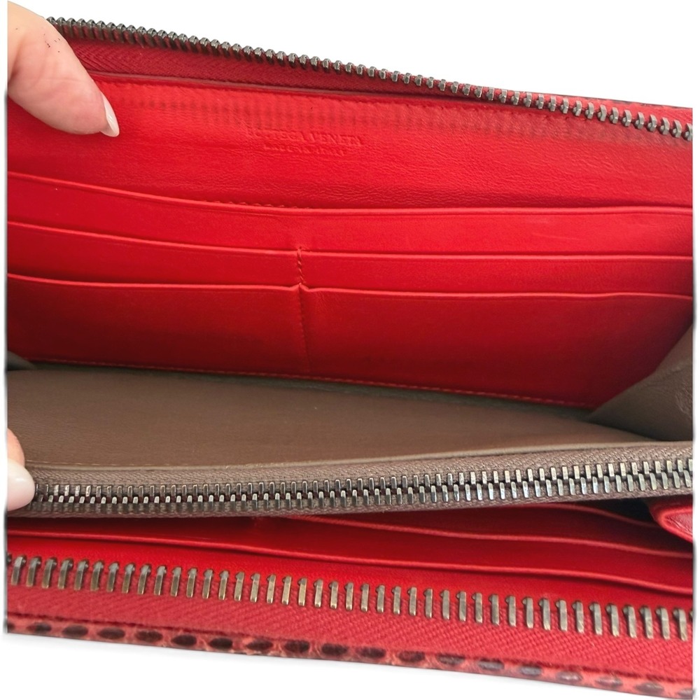 Bottega Veneta Intrecciato Python Zip Around Wallet Red Exotic Leather Box Dusty - Picture 8 of 12